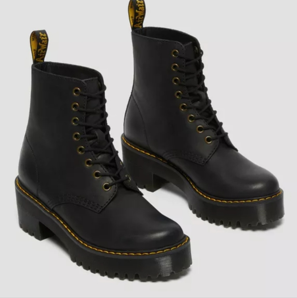 Dr Martens Shriver Hi Boots